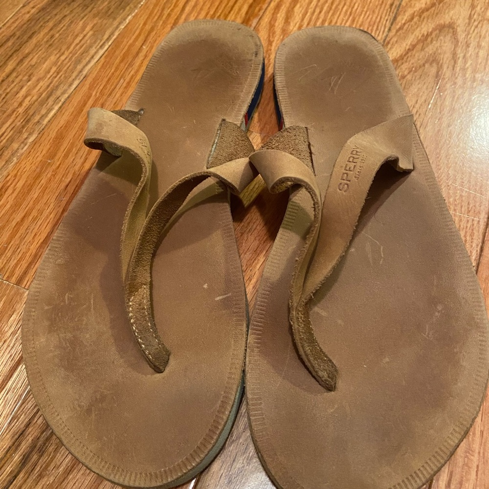 Sperry Leather flip flops